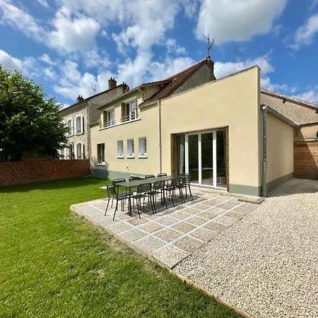 Holiday home L'auboise Grand Jardin Parking Privee 4 A 6 Personnes